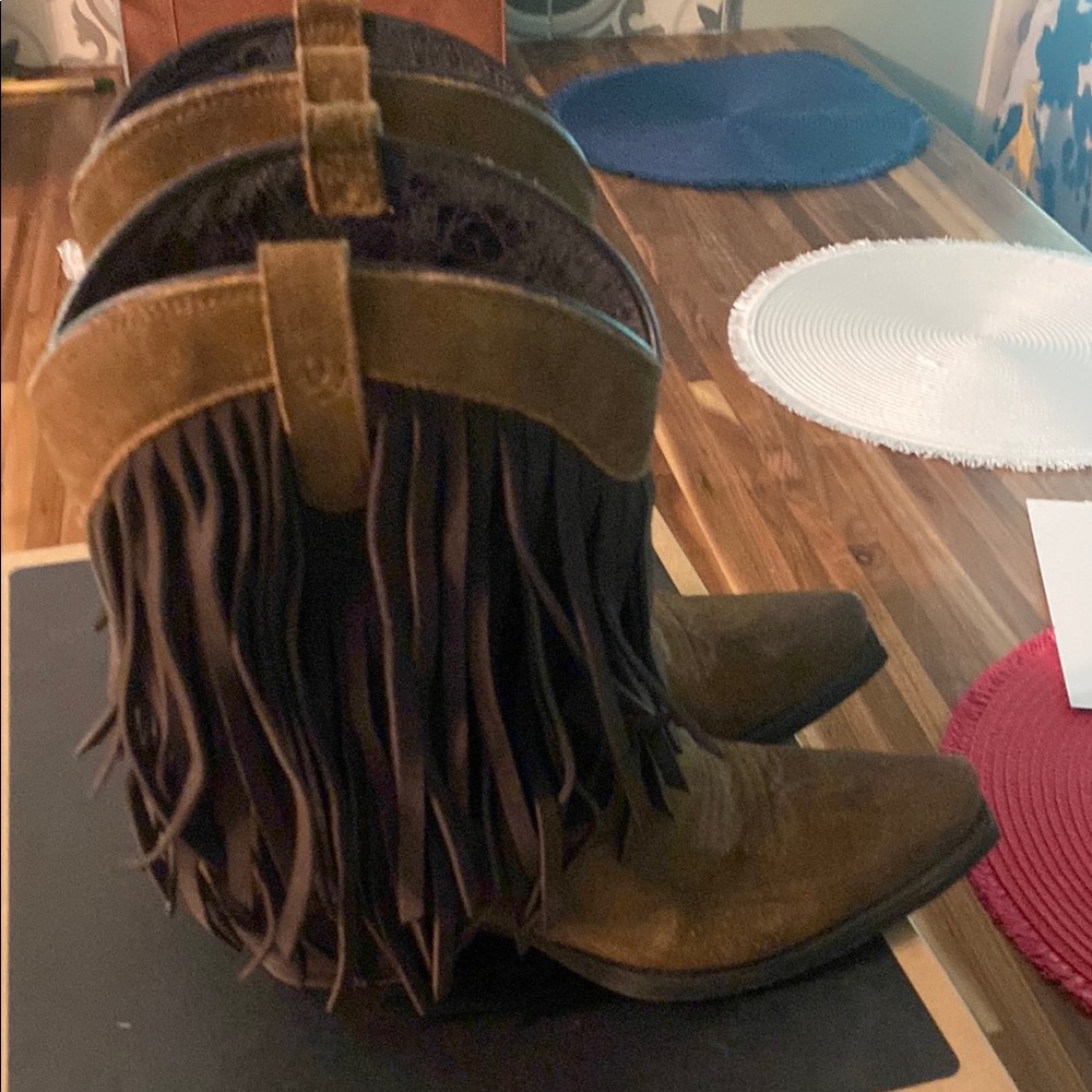 Ariat Women's Gold Rush Boots in Mocha and Chestnut